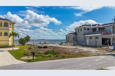 5929 SW 1st Avenue, Cape Coral, FL 33914 - Photo 8