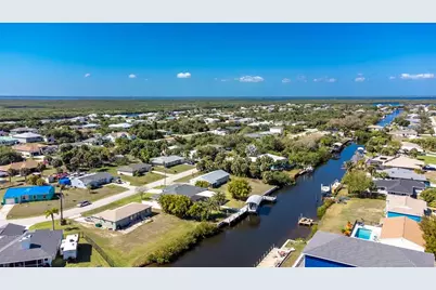 18654 Kerrville Circle, Port Charlotte, FL 33948 - Photo 40