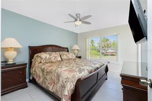 18654 Kerrville Cir, Port Charlotte, FL 33948 - Photo 16