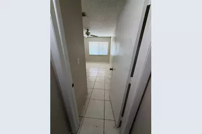 21150 Gertrude Avenue #H6, Port Charlotte, FL 33952 - Photo 10