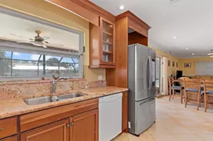 109 Peckham St SE, Port Charlotte, FL 33952 - Photo 12