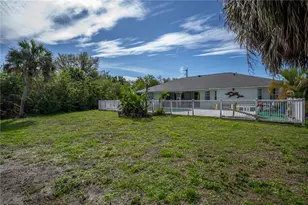 18020 Ohara Dr, Port Charlotte, FL 33948 - Photo 4