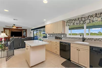 138 Colonial Street SW, Port Charlotte, FL 33952 - Photo 4