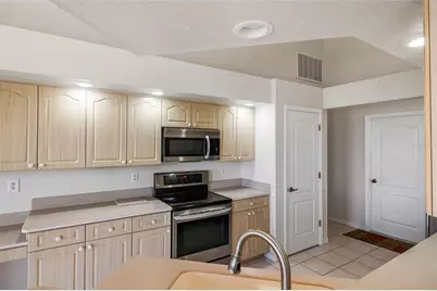 12942 SW Kingsway Circle, Lake Suzy, FL 34269 - Photo 20