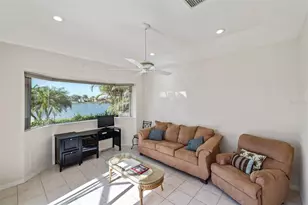 12942 SW Kingsway Cir, Lake Suzy, FL 34269 - Photo 14