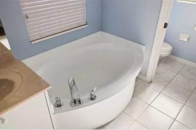 12942 SW Kingsway Circle, Lake Suzy, FL 34269 - Photo 22