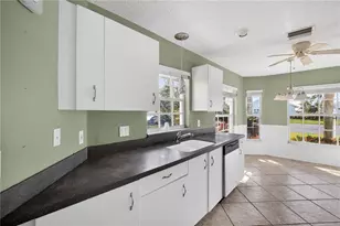 1803 Ashley Dr, Venice, FL 34292 - Photo 14