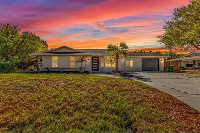 923 Linnaen Terrace NW, Port Charlotte, FL 33948 - Photo 1