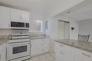 9150 Fontainebleau Blvd, Miami, FL 33174 - Photo 12