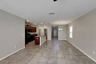 15320 Broad Brush Dr, Ruskin, FL 33573 - Photo 4