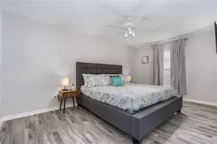 2705 SW 11th Pl, Cape Coral, FL 33914 - Photo 16