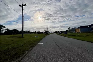 1857 NE 23rd St, Cape Coral, FL 33909 - Photo 4