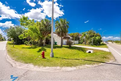 401 Aqui Esta Drive, Punta Gorda, FL 33950 - Photo 44