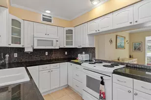 775 Palmetto Dr, Port Charlotte, FL 33952 - Photo 4