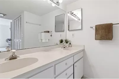 1628 Clower Creek Drive #225, Sarasota, FL 34231 - Photo 18