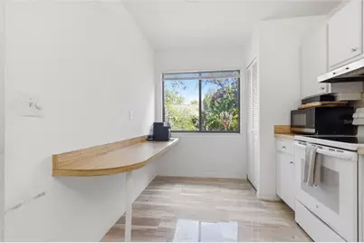 1628 Clower Creek Drive #225, Sarasota, FL 34231 - Photo 8