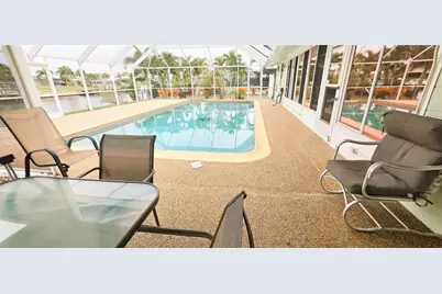 392 E Tarpon Boulevard NW, Port Charlotte, FL 33952 - Photo 6