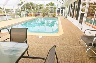 392 E Tarpon Blvd NW, Port Charlotte, FL 33952 - Photo 6