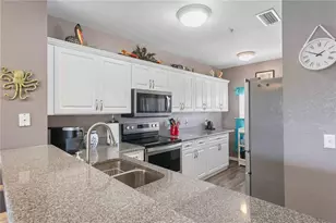 19385 Water Oak Dr, Port Charlotte, FL 33948 - Photo 12