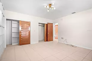 801 Pinellas Point Dr S, Saint Petersburg, FL 33705 - Photo 16