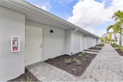 15265 Green Acres Avenue #214, Punta Gorda, FL 33982 - Photo 6