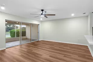 26922 White Plains Way, Leesburg, FL 34748 - Photo 10