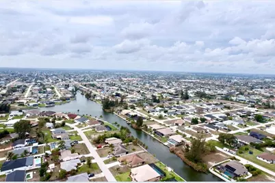 239 SW 28th Terrace, Cape Coral, FL 33914 - Photo 2