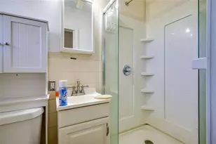 2405 21st Ave W, Bradenton, FL 34205 - Photo 8