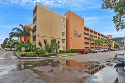 2366 E Mall Drive #101, Fort Myers, FL 33901 - Photo 2