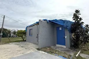 21661 Augusta Ave, Port Charlotte, FL 33952 - Photo 2