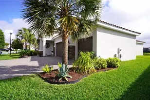 286 Daylily Blvd, Nokomis, FL 34275 - Photo 4