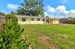 1212 Pineland Ave, Venice, FL 34285 - Photo 42