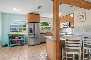 1212 Pineland Ave, Venice, FL 34285 - Photo 16