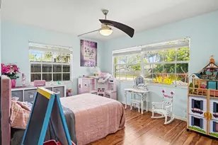 1212 Pineland Ave, Venice, FL 34285 - Photo 32