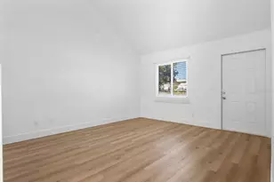 1013 Country Club Blvd, Cape Coral, FL 33990 - Photo 20