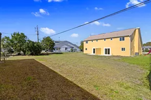 1013 Country Club Blvd, Cape Coral, FL 33990 - Photo 44