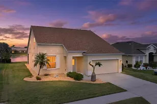 5221 Layton Dr, Venice, FL 34293 - Photo 2