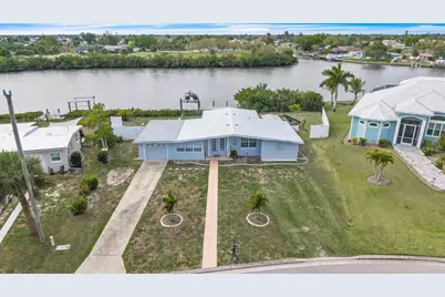 137 Poinsettia Circle NE, Port Charlotte, FL 33952 - Photo 2