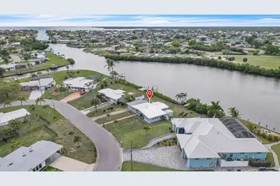 137 Poinsettia Circle NE, Port Charlotte, FL 33952 - Photo 32