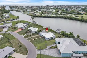 137 Poinsettia Cir NE, Port Charlotte, FL 33952 - Photo 32