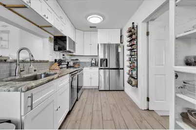 137 Poinsettia Circle NE, Port Charlotte, FL 33952 - Photo 10