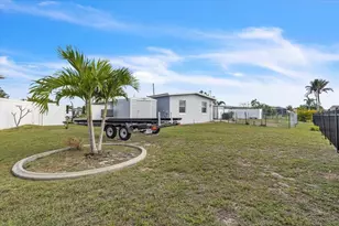 137 Poinsettia Cir NE, Port Charlotte, FL 33952 - Photo 22