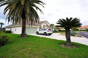 204 Carriage House Ln, Nokomis, FL 34275 - Photo 10