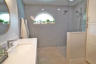 204 Carriage House Ln, Nokomis, FL 34275 - Photo 32