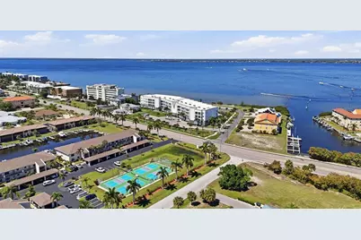 1425 Park Beach Circle #124, Punta Gorda, FL 33950 - Photo 4