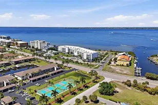 1425 Park Beach Cir, Punta Gorda, FL 33950 - Photo 4