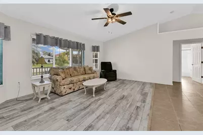 18939 Ayrshire Circle, Port Charlotte, FL 33948 - Photo 32