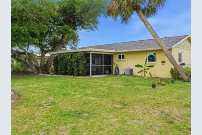 755 Hartford Drive NW, Port Charlotte, FL 33952 - Photo 24