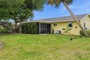 755 Hartford Dr NW, Port Charlotte, FL 33952 - Photo 24