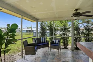 755 Hartford Dr NW, Port Charlotte, FL 33952 - Photo 18